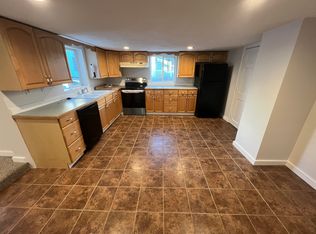 25 Pond St #1, Beverly, MA 01915