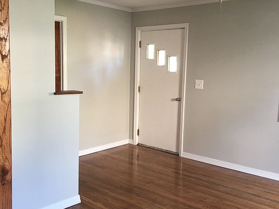 4th image of 207 Kingwood St