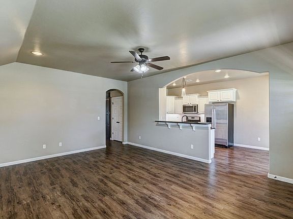 3rd image of 8913 SW 55th St #2B-2BA-1255SQFT