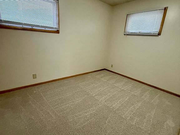 5th image of 5430 Ervin St #1
