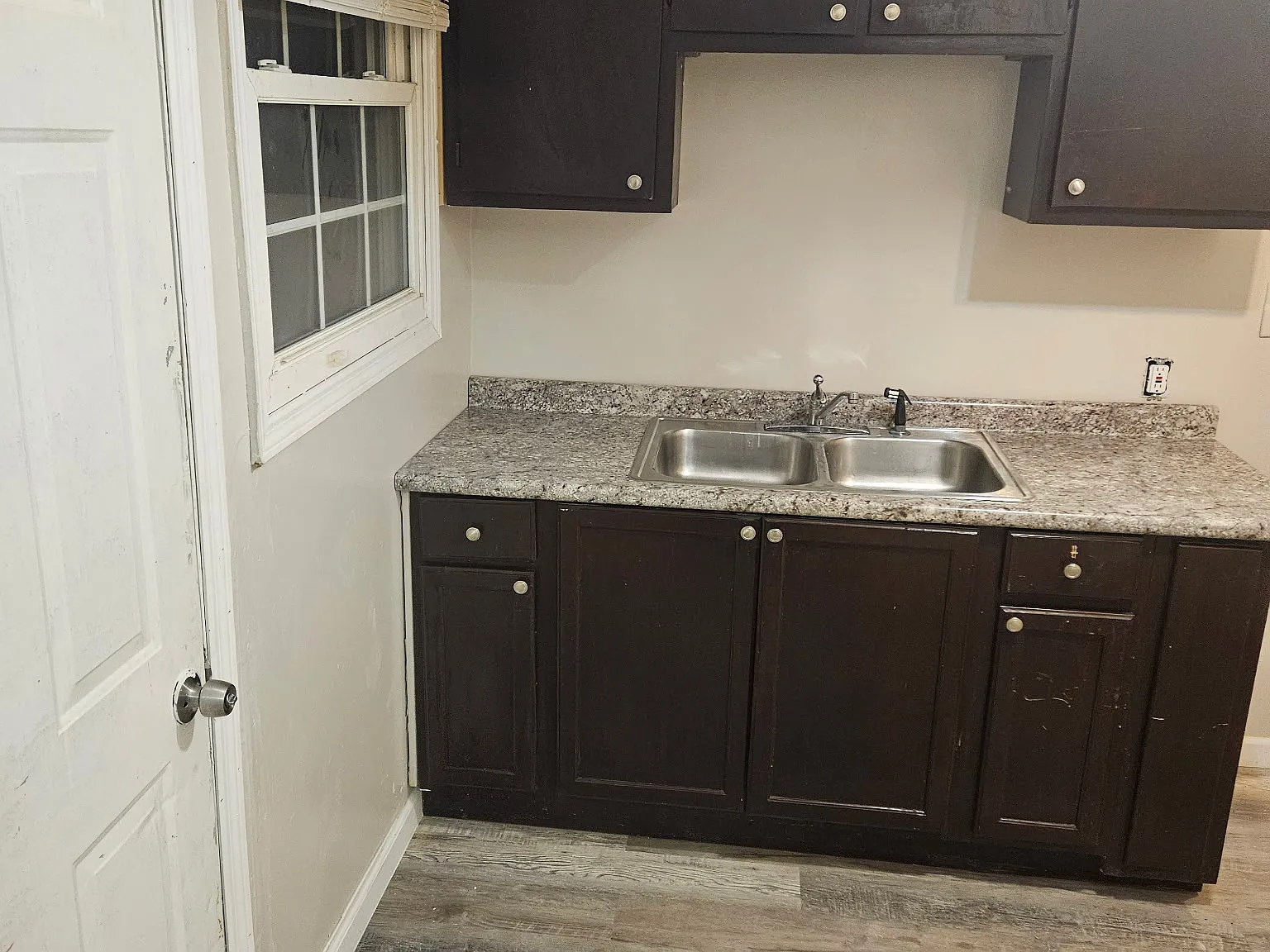 2 bed, 896 sqft, $900 — Photo 3