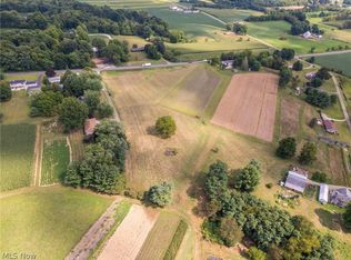 Manchester Ave SW, Navarre, OH 44662
