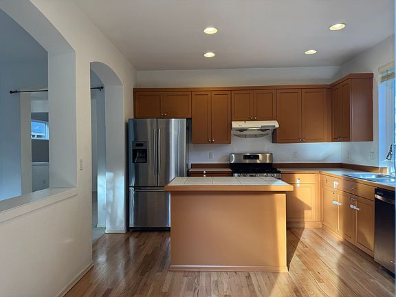 3rd image of 22625 SE 12th Pl