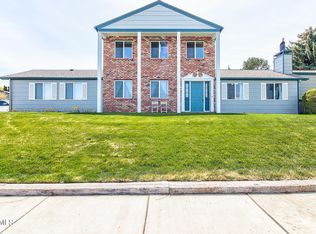 112 N 14th St, Selah, WA 98942