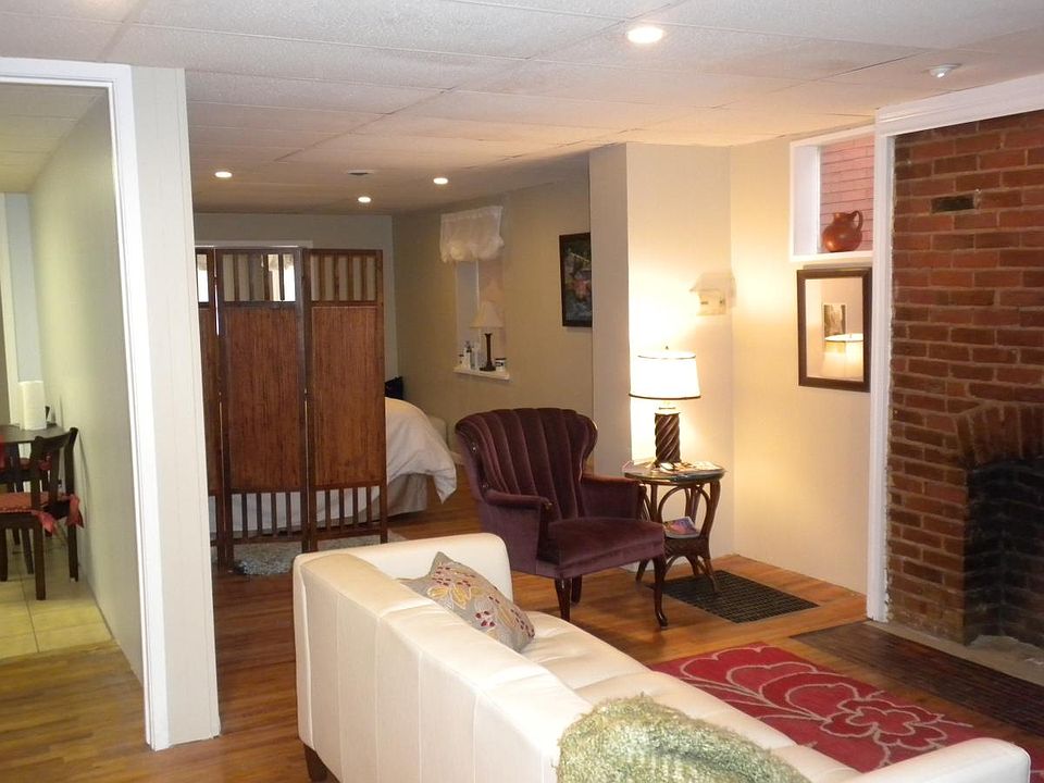 1st image of 1640 N Franklin St APT 1