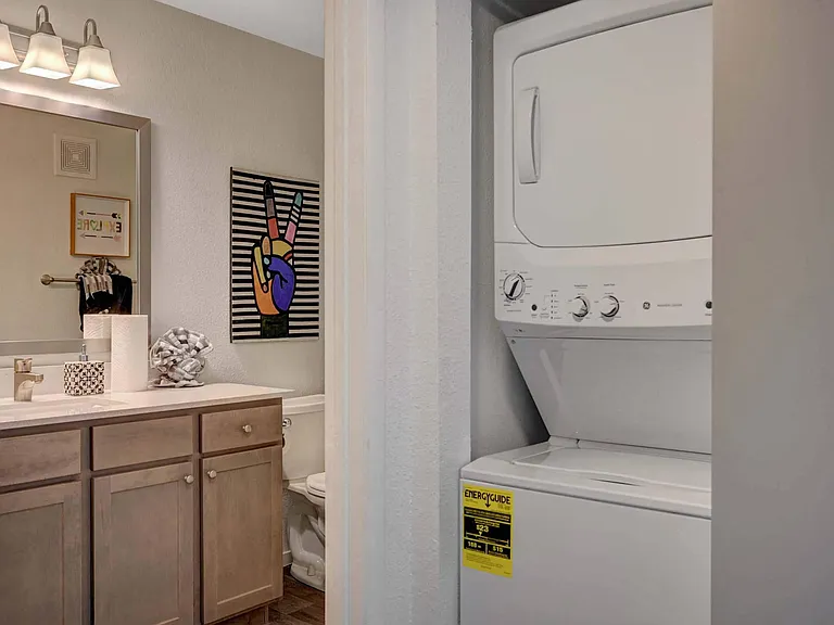 Solstice Apartment Homes — Photo 15