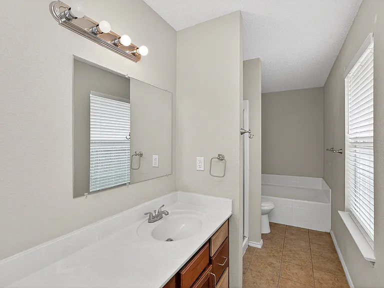 361 Blairwood Dr — Photo 12