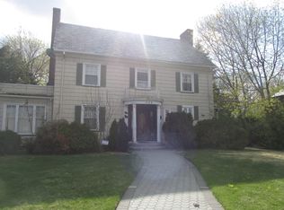 700 Westminster Ave, Elizabeth, NJ 07208