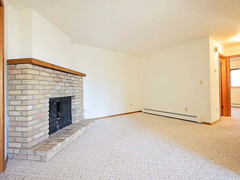Condo Style 2 bedroom Apartment in SE Minot — Photo 16