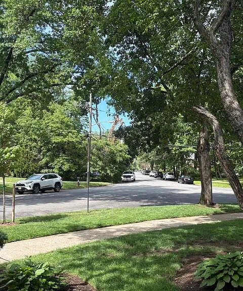 23-16 Howard Ave #D — Photo 9