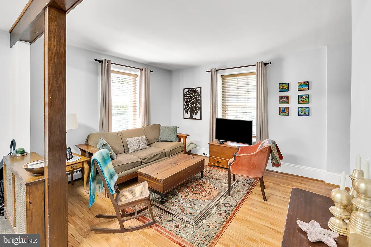Building Photo - 340 Euclid Ave #2