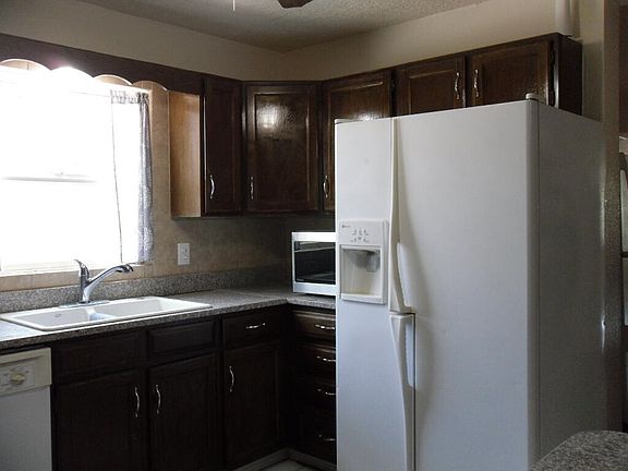 5th image of 2315 Cardenas Dr NE
