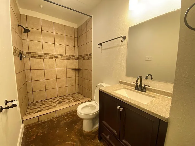 1112 Lawrence St #7 — Photo 13