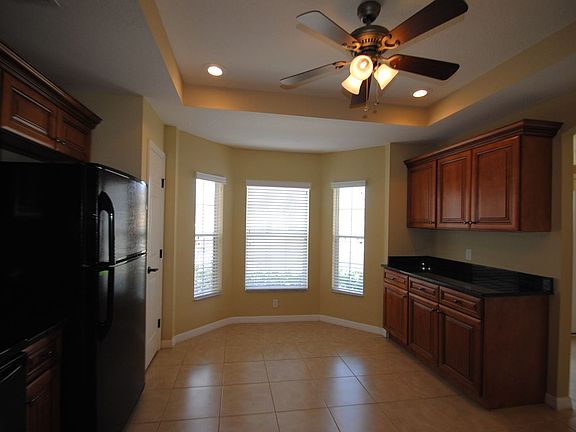 5th image of 2000 Saddlewood Dr