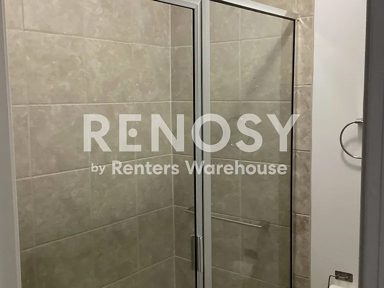 2422 Tenor Ln — Photo 1