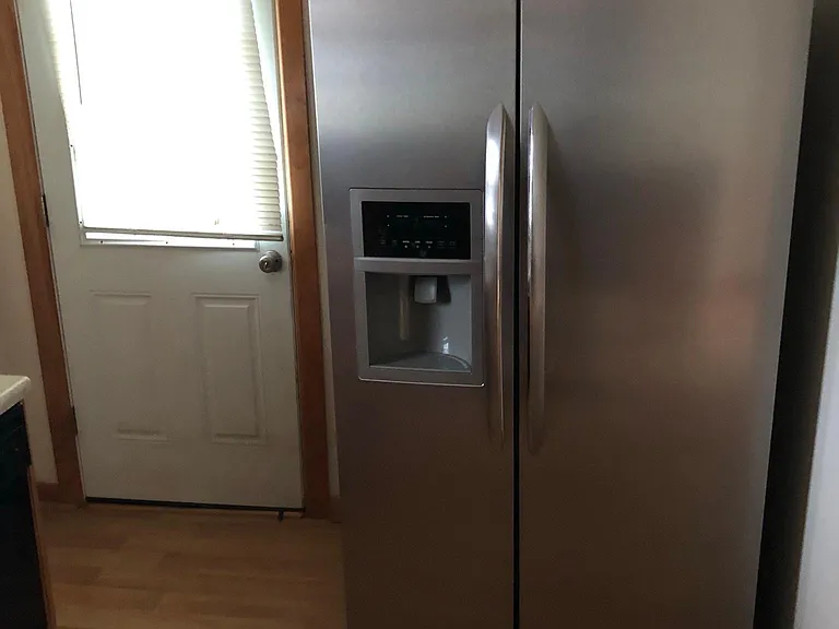230 Laurel Ave — Photo 8