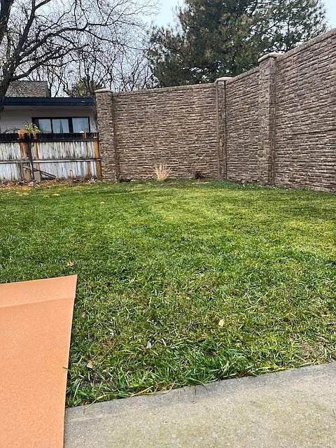 2112 W Bowling Ave — Photo 4
