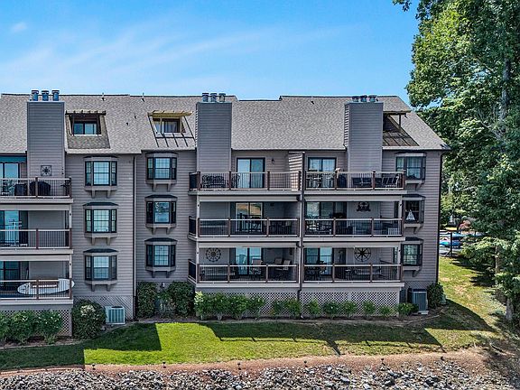 2nd image of 645 Montevista Rd #105