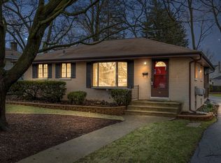 363 Marion Ave, Glen Ellyn, IL