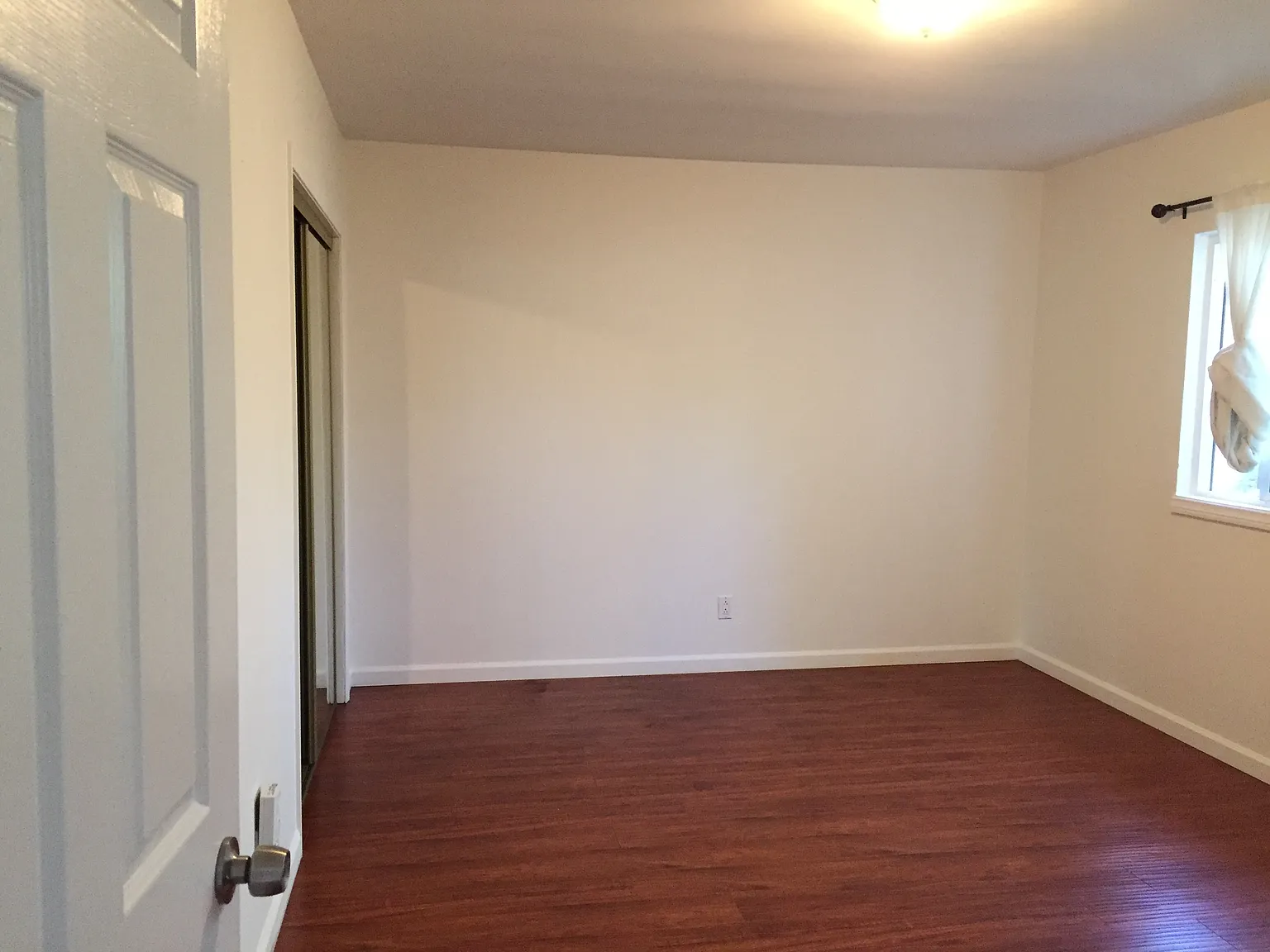 1 bed, 600 sqft, $1,800 — Photo 2