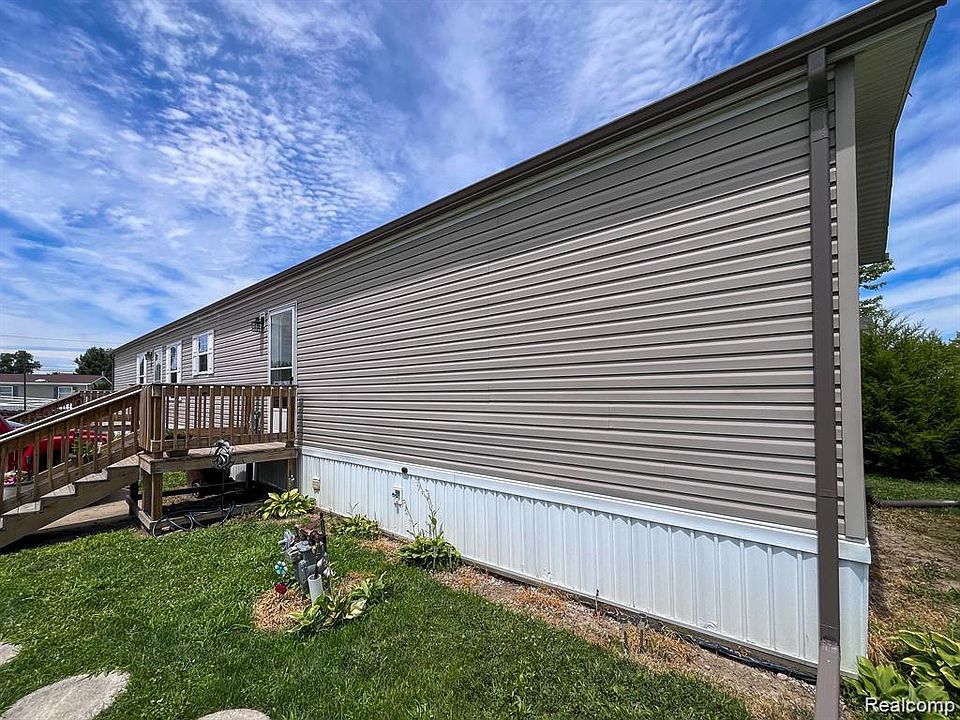 1st image of 321 Prairie Cir