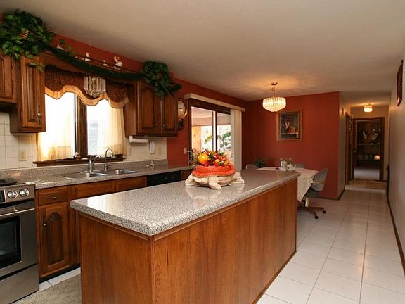 4th image of 2531 W Ironwood Dr