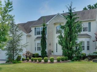 777 Applewood Ct, Jackson, NJ 08527