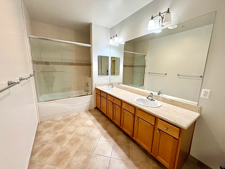 1310 Creekside Dr — Photo 29