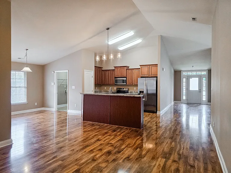 146 Alderwood Dr — Photo 12