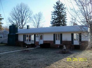 7828 Wiseman Rd, Lambertville, MI 48144