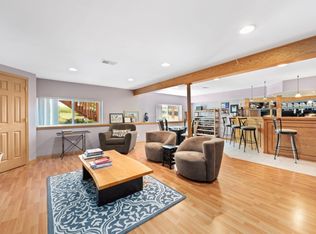 2982 Langston Cir, Saint Charles, IL 60175