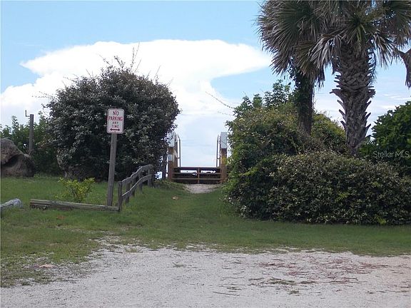 4th image of Catfish Ave