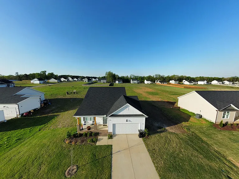 295 Springtooth Dr — Photo 2