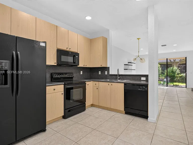 3969 Orange Tree Ln #3969 — Photo 9