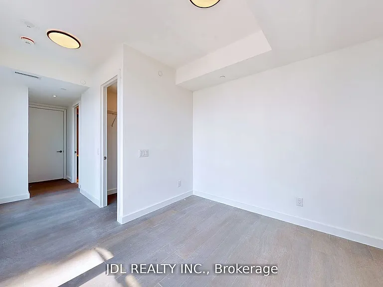 81 Wellesley St E #2101 — Photo 13