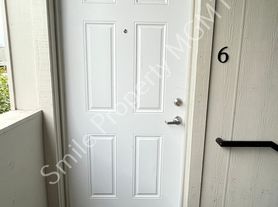 6940 Southeast Long Street