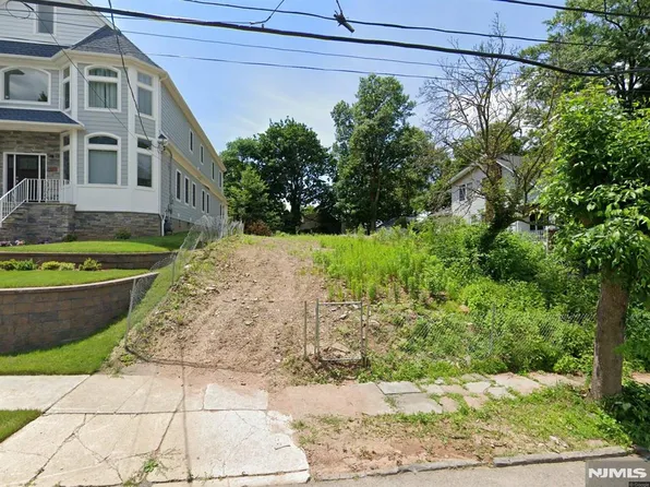 133 Francisco Ave, Rutherford, NJ 07070