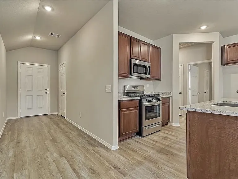 1854 Brushy Cedar Dr — Photo 6