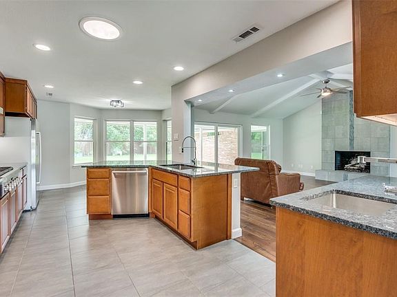 3rd image of 3826 Cabana Ln