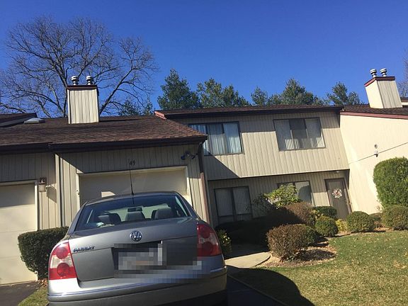 3rd image of 49 Oakwood Ct