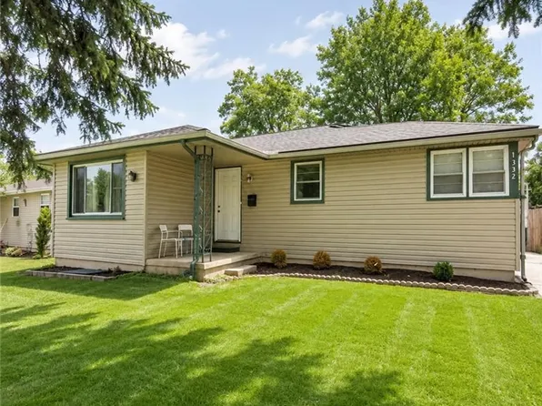 1332 Cloverfield Ave, Kettering, OH 45429