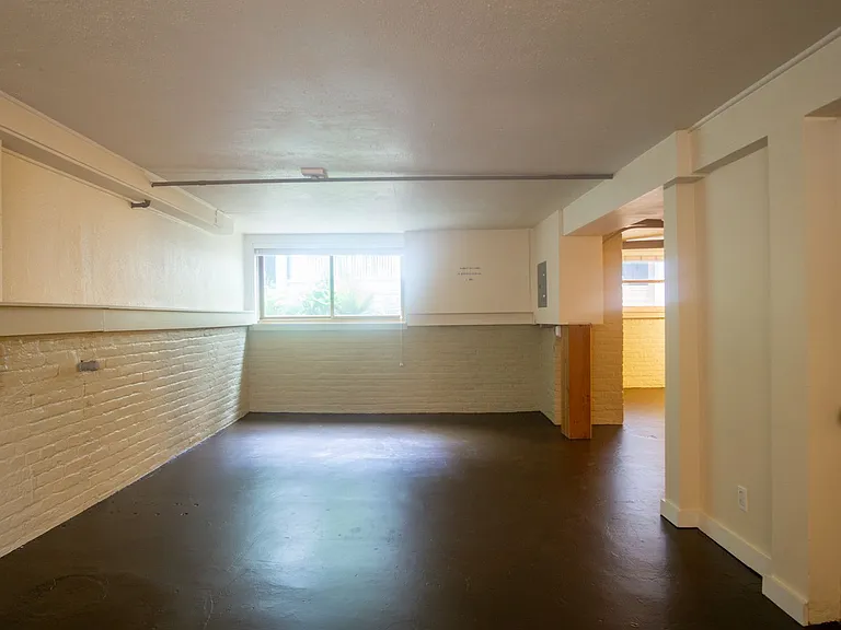 2266 NW Johnson St #4 — Photo 5