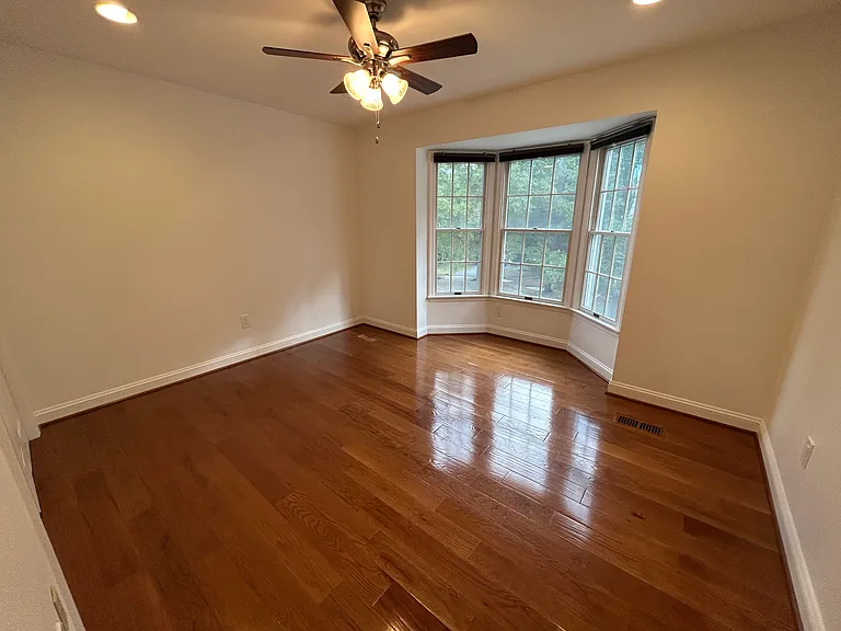 3525 Coventry Court Dr — Photo 36