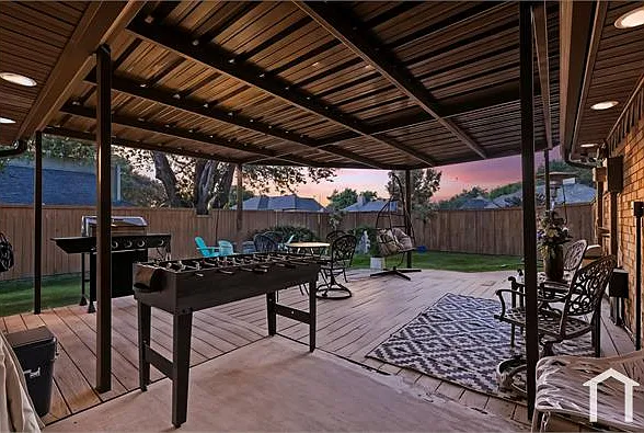 4 bed, 1636 sqft, $4,375 — Photo 3