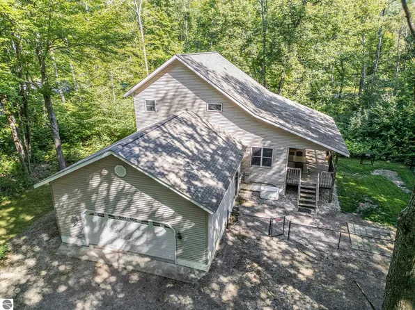 5647 Winterset Dr, Elmira, MI 49730