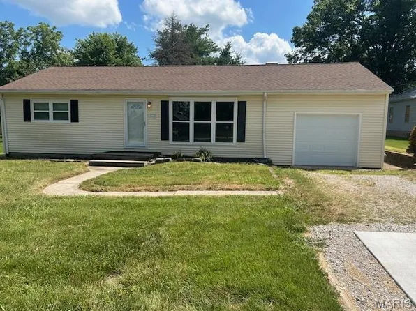 222 S 2nd St, O'Fallon, IL 62269