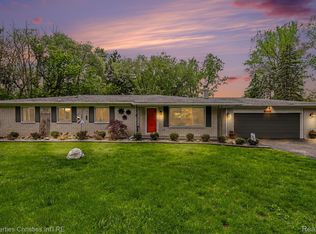 6905 W Church St, Clarkston, MI 48346