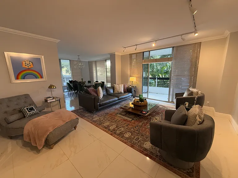 3600 Mystic Pointe Dr #207 — Photo 9