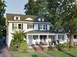 39 Carlton Rd, Metuchen, NJ 08840
