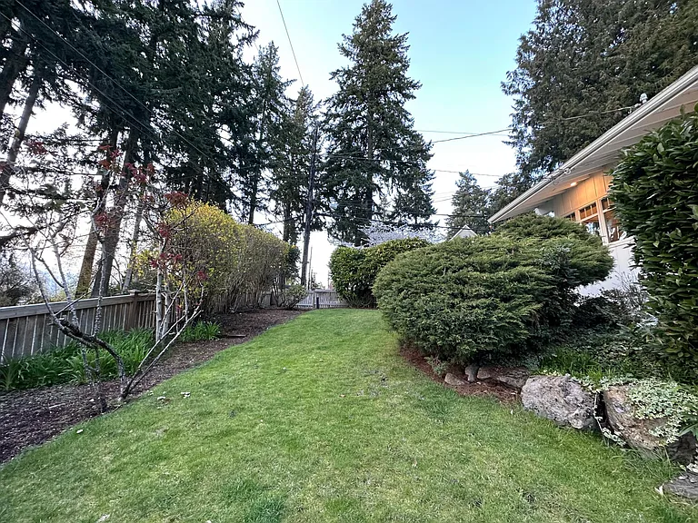 7225 SE 36th St — Photo 6